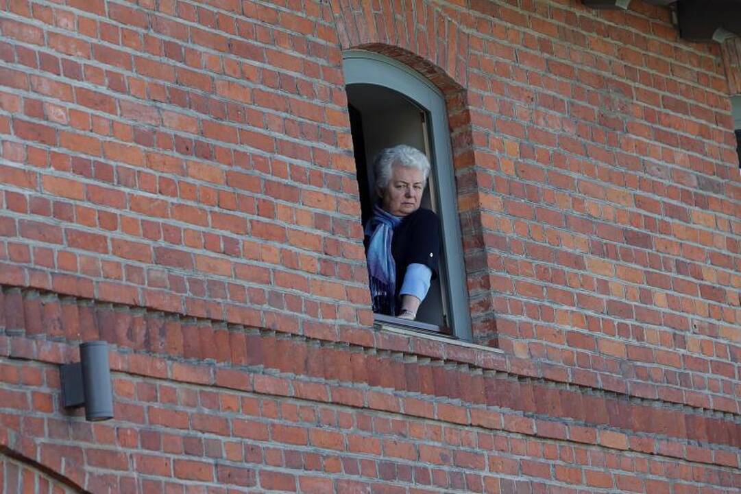 Prezidentė D. Grybauskaitė Klaipėdoje atidengė paminklą kalbai