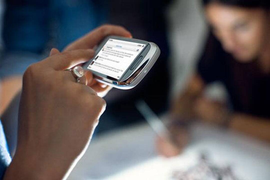 Naujojo „Nokia C7“ išmaniojo telefono dizainą sukūrė lietuvis