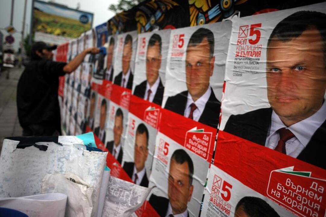 Bulgarijoje prasidėjo įtempti pirmalaikiai rinkimai