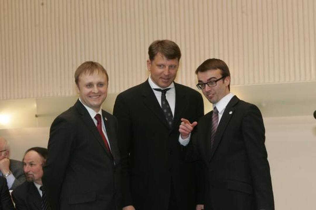 Nauji mero R.Mikaičio pavaduotojai: P.Mačiulis, S.Buškevičius, K.Kriščiūnas (papildyta)