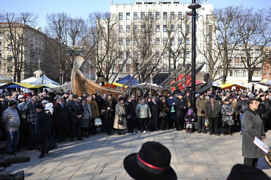Vaišės Kazimierams: penkias paras marinuotas paršelis ir šakočiai