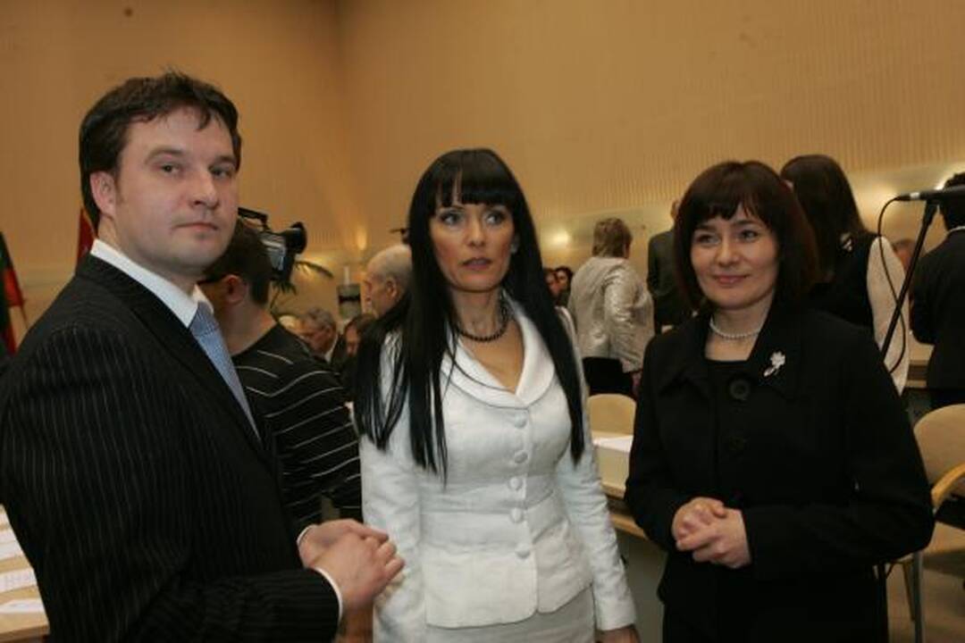 Nauji mero R.Mikaičio pavaduotojai: P.Mačiulis, S.Buškevičius, K.Kriščiūnas (papildyta)