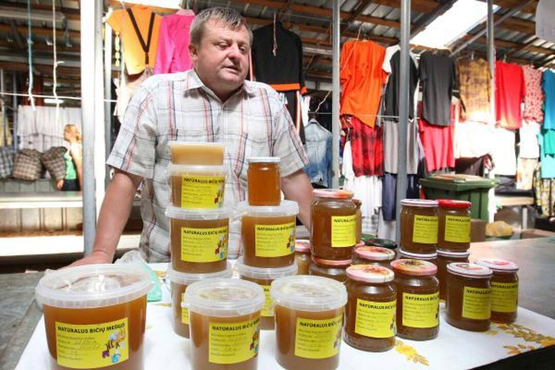 Turgaus pirkėjų krepšeliai: mėsą nurungia daržovės ir uogos