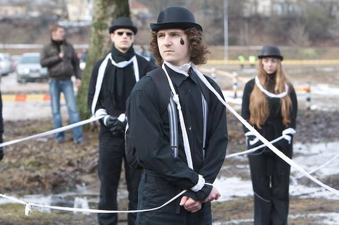 Studentų mitingas baigėsi taikiai (papildyta)