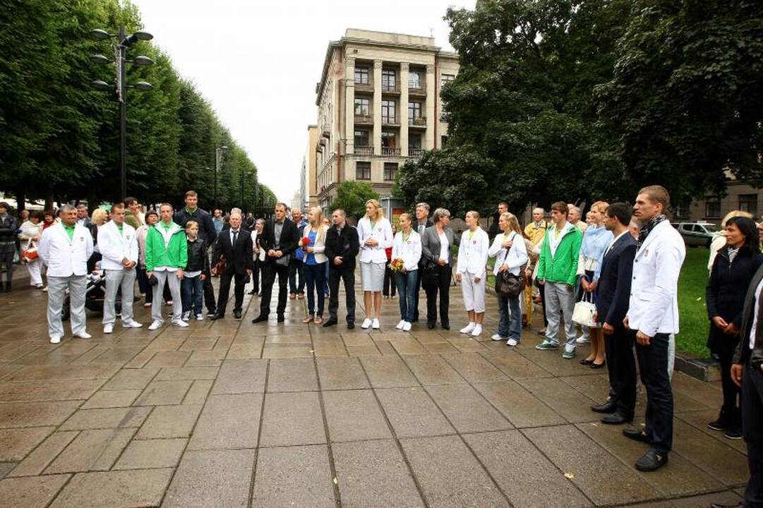 R.Meilutytės šlovę olimpiadoje liudys Laisvės alėjoje ošianti liepaitė