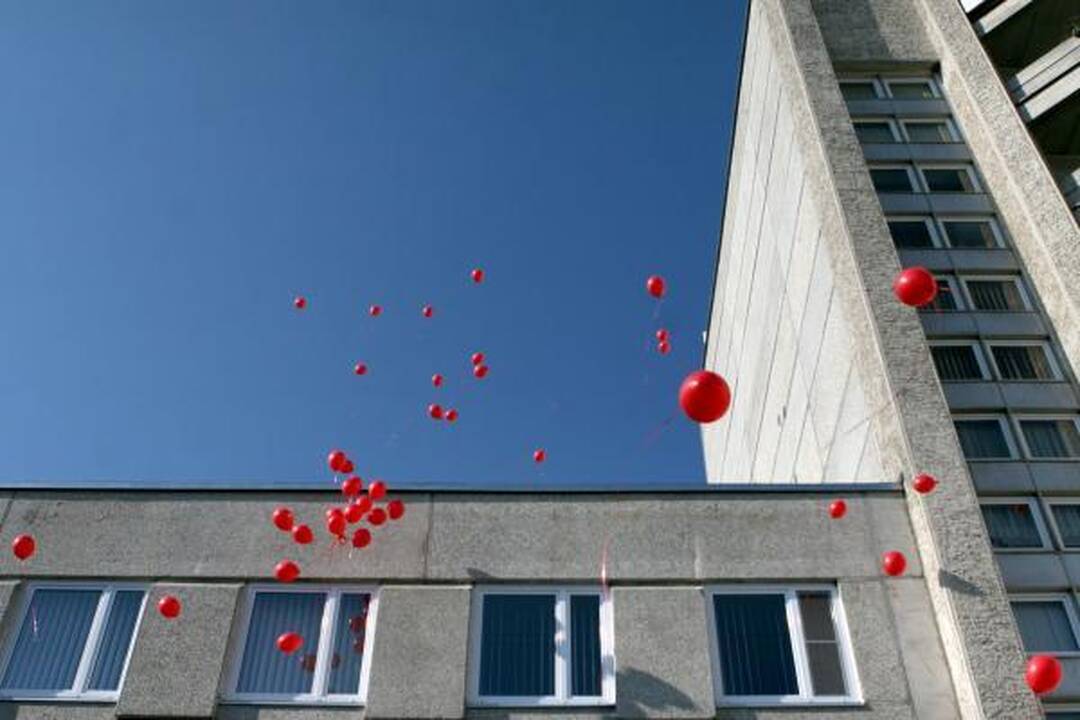 Virš Klaipėdos danguje - šimtas raudonų balionų