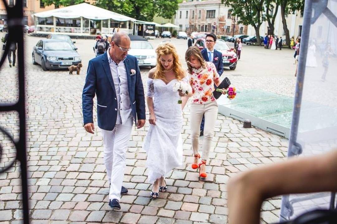 Kauno rotušėje savo išrinktąją vedė dainininkas R. Difartas