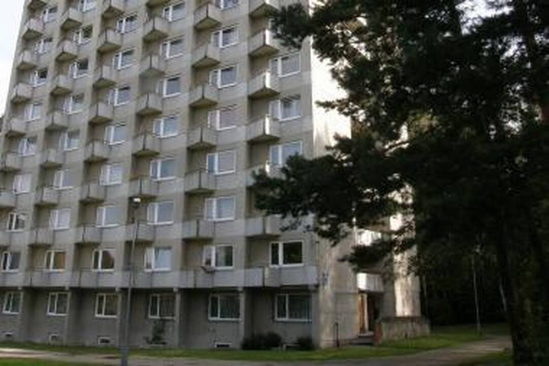 Iš penkiolikto bendrabučio aukšto iškritusio studento byla tiriama kaip nužudymas