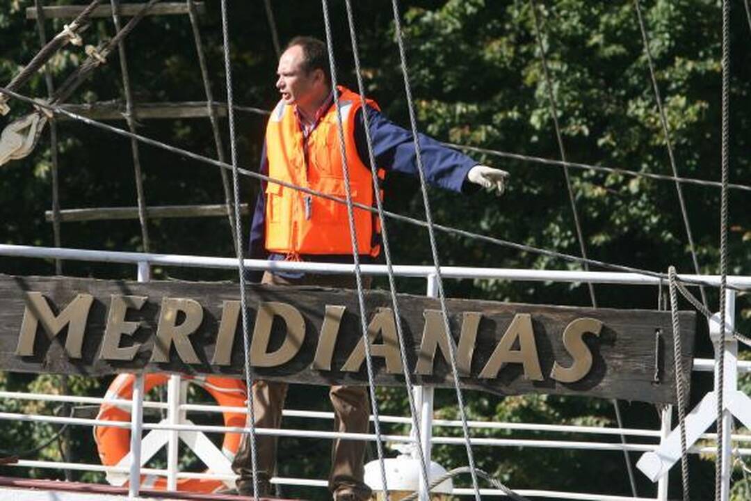 Į savo vietą sugrįžęs "Meridianas" vėl bus remontuojamas (papildyta) 