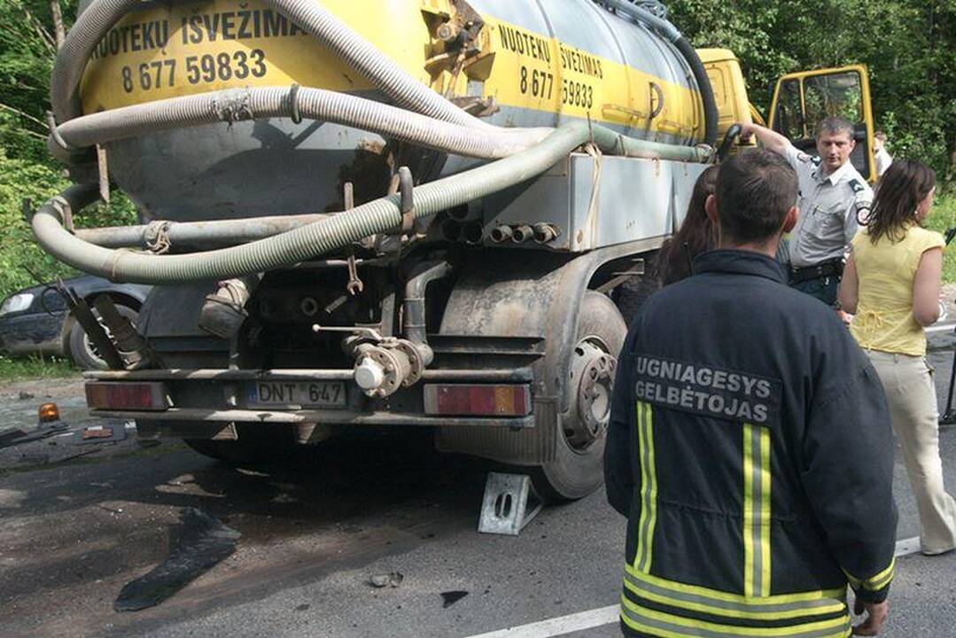 Dėl avarijos Eišiškių plente sustabdytas eismas