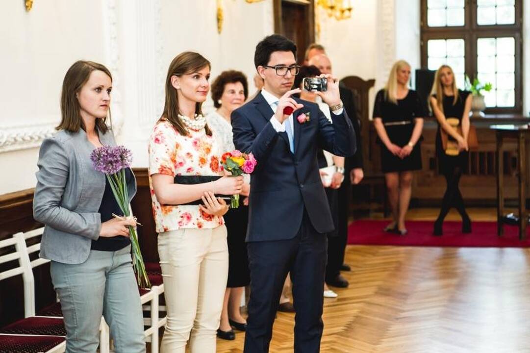 Kauno rotušėje savo išrinktąją vedė dainininkas R. Difartas