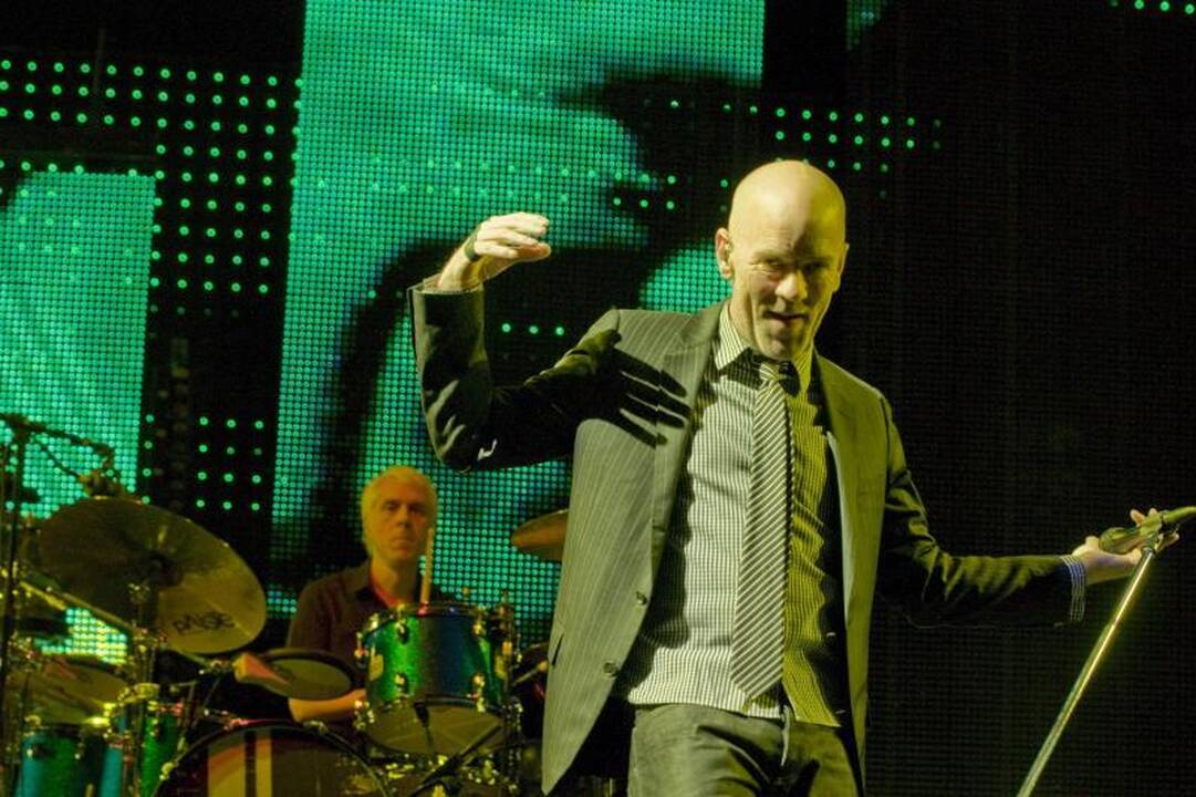 Grupė R.E.M. paskelbė apie išsiskyrimą  
