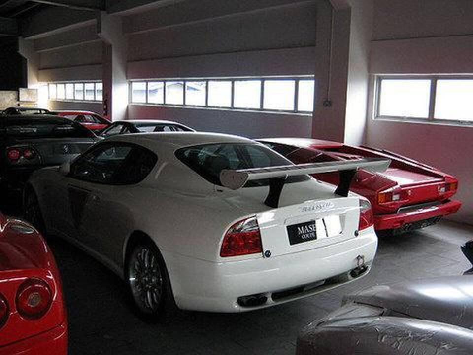 Išparduodama Brunėjaus sultono superautomobilių kolekcija
