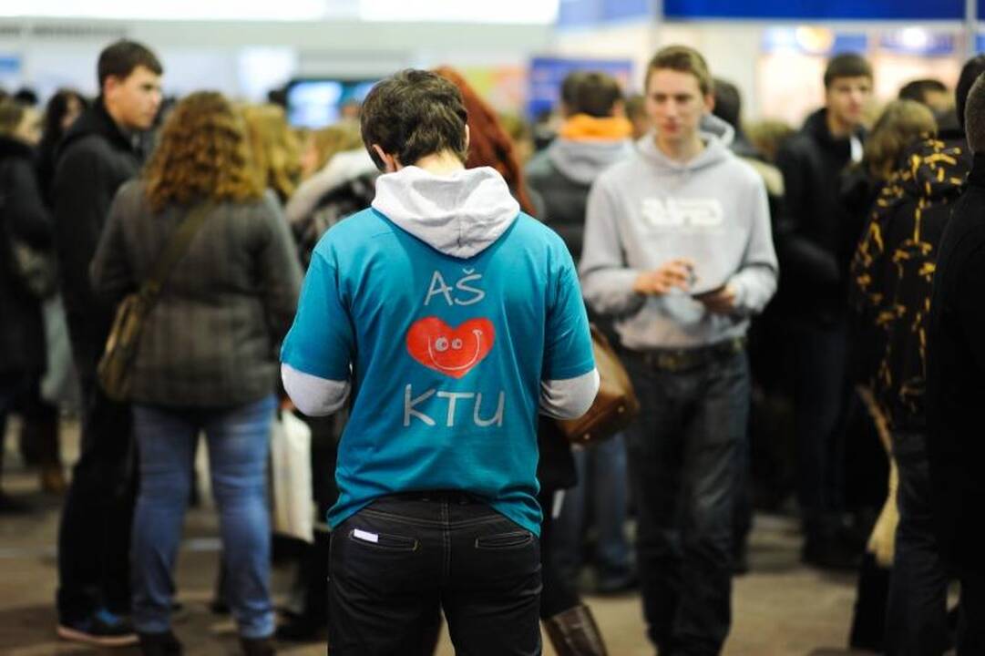 Aukštųjų mokyklų mugėje – tūkstančiai jaunuolių iš visos Lietuvos 
