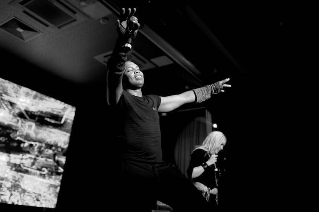 Haddaway ir Lietuvos muzikos legendos nukėlė 20 metų atgal