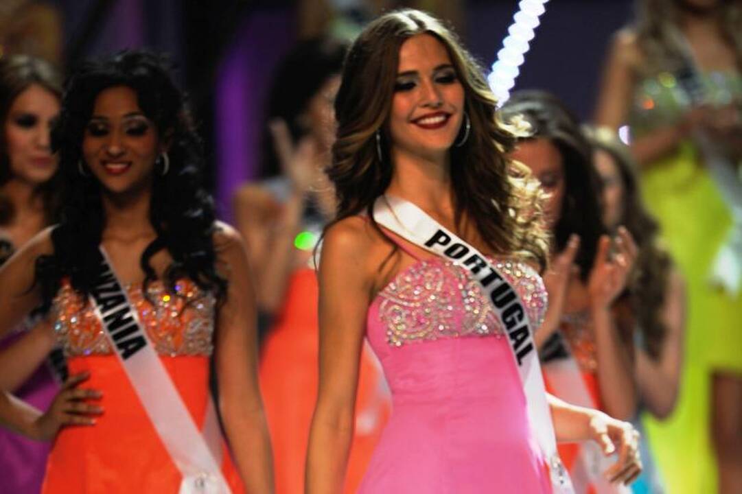 „Miss Visata 2011“ tapo Angolos gražuolė