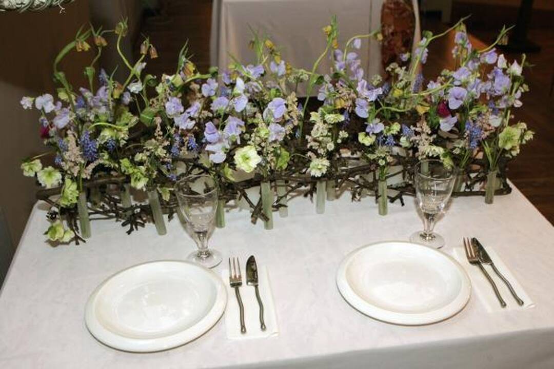 Floristikos gerbėjams – 100 gyvų gėlių kompozicijų