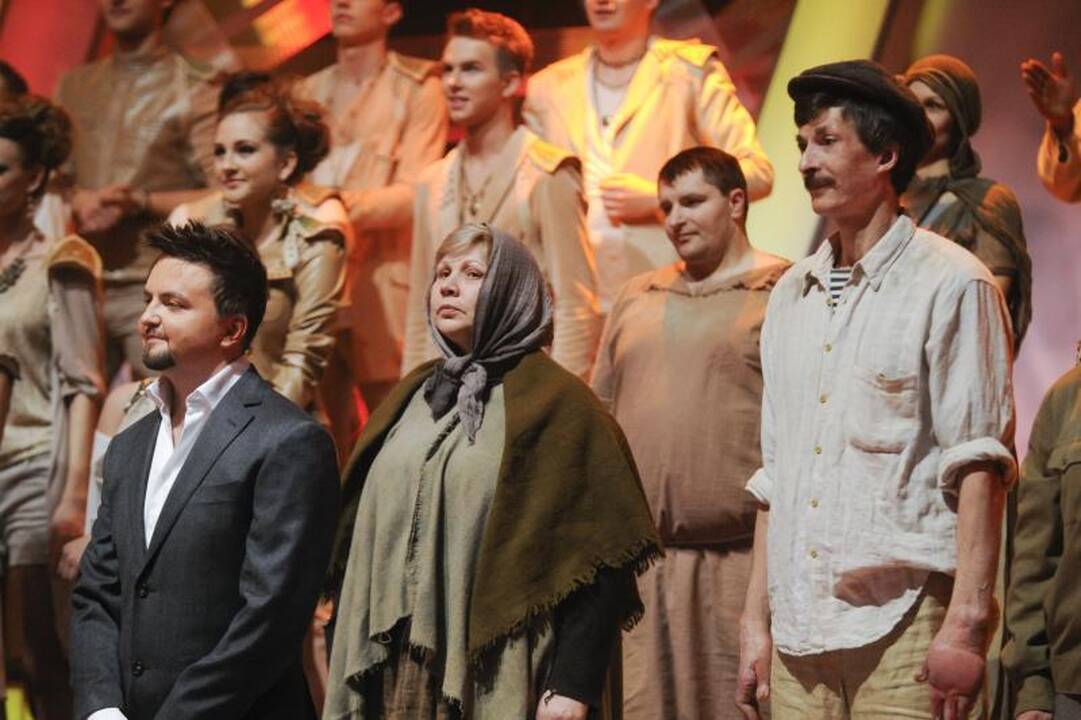 Ketvirtąjį „Chorų karų“  sezoną pergale pradėjo Benamių choras