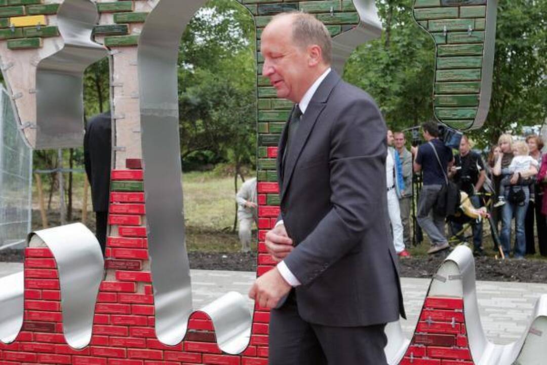 "Laisvės kelio" skulptūra primins Baltijos kelią