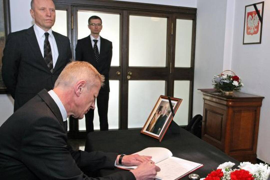 Lietuvoje skelbiamas trijų dienų gedulas
