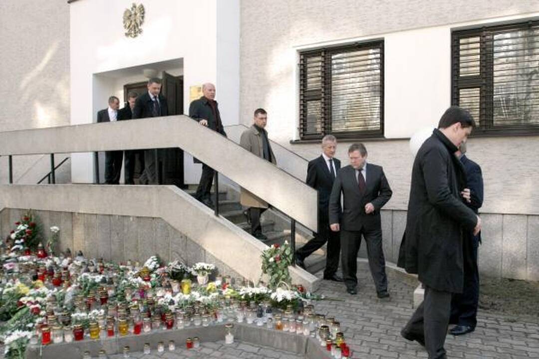 Lietuvoje skelbiamas trijų dienų gedulas