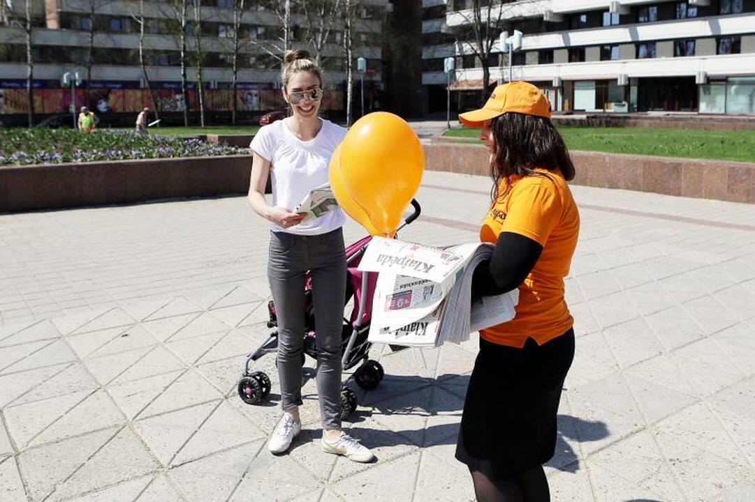 Spaudos dienos atgavimo proga pasveikinti klaipėdiečiai