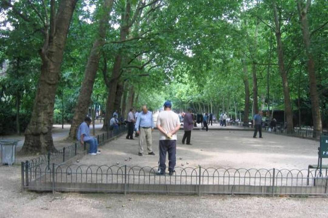 Sereikiškių parkas - su čiuožyklomis ir fontanais