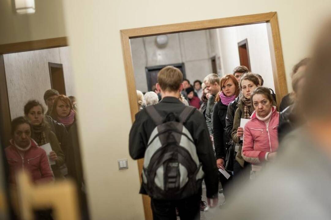 Antrąją išankstinio balsavimo dieną Kaune – ilgesnės rinkėjų eilės