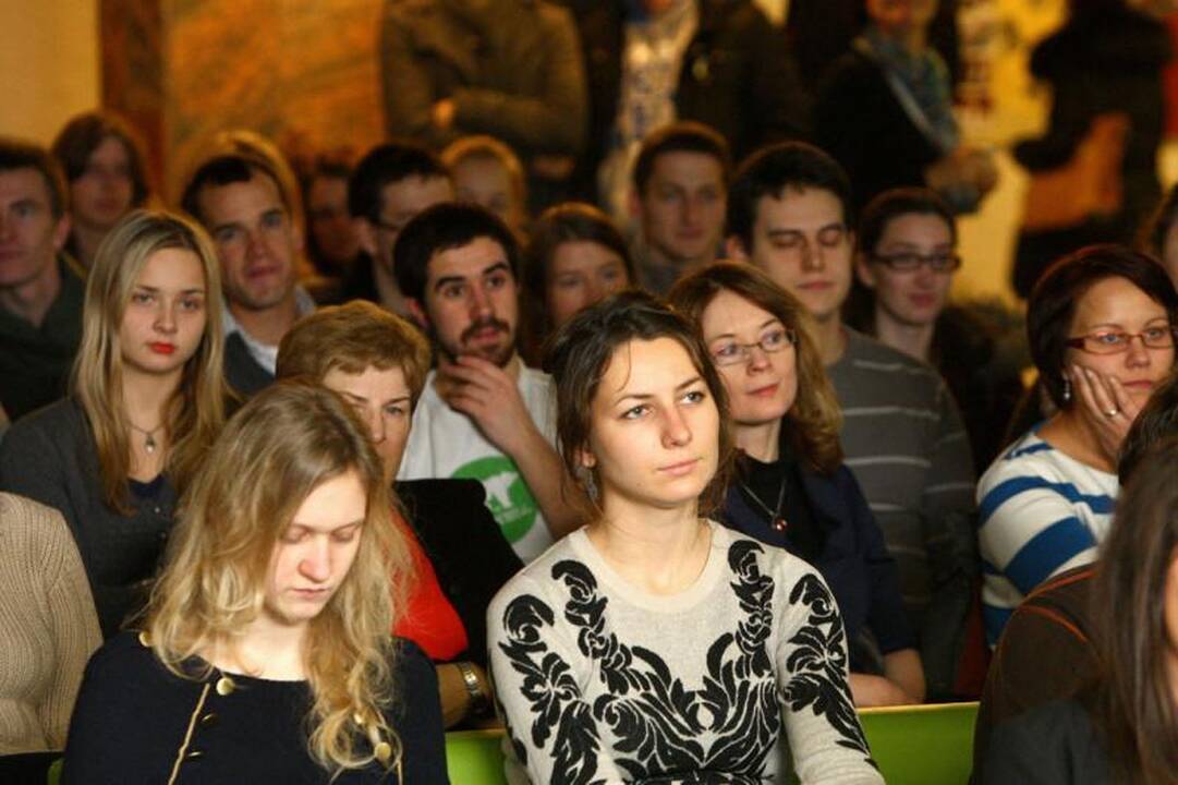 „Žalgirio” treneris studentus mokė Katalonijos šokių