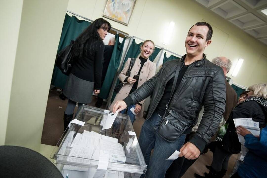 Antrąją išankstinio balsavimo dieną Kaune – ilgesnės rinkėjų eilės