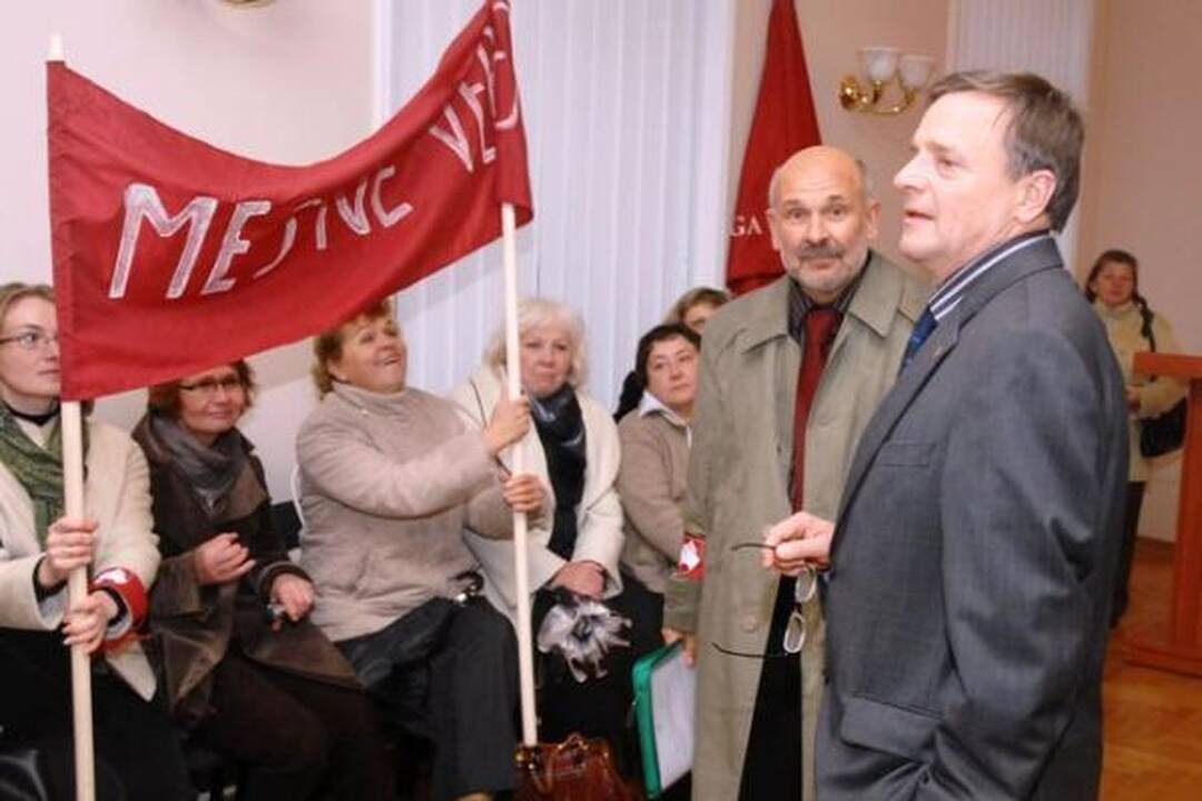 R.Vilkaitis sugebėjo protestuotojus įsivilioti vidun
