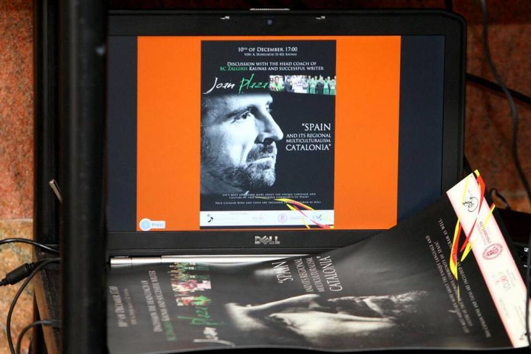 „Žalgirio” treneris studentus mokė Katalonijos šokių