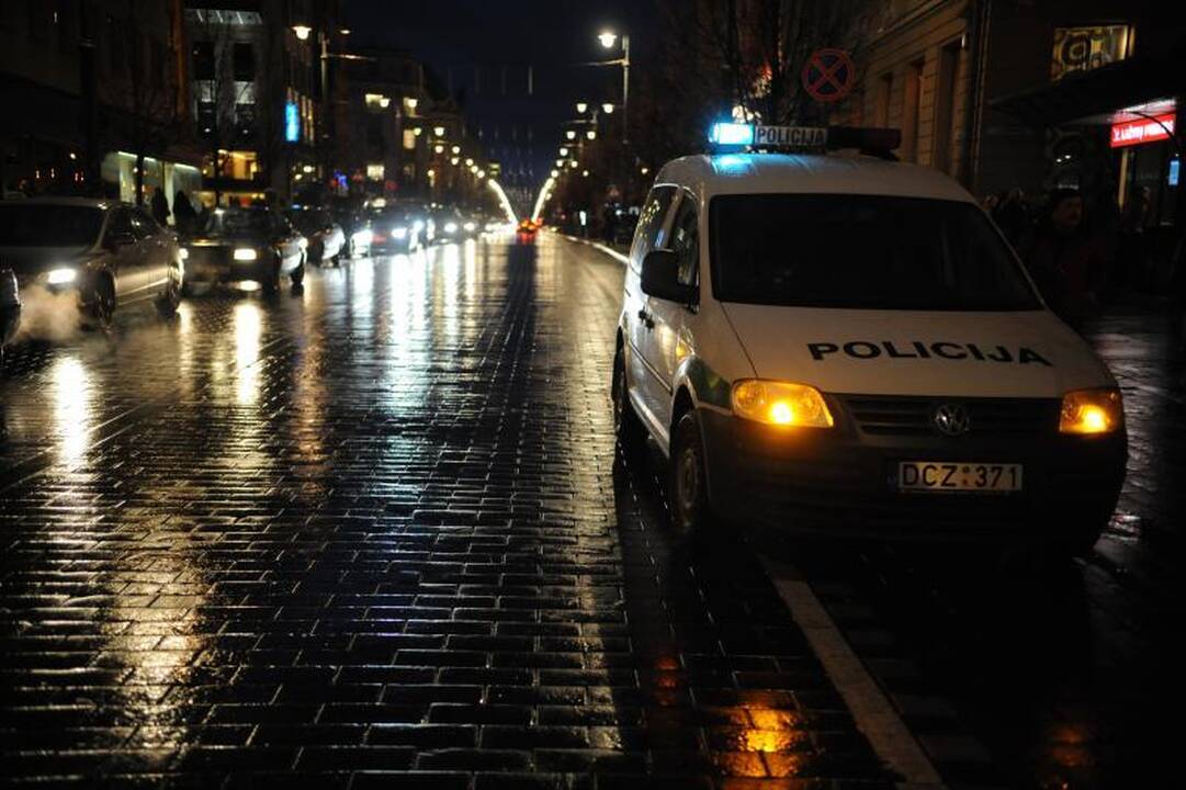 Specialiąsias tarnybas ant kojų sukėlė įtartinas siuntinys (papildyta)