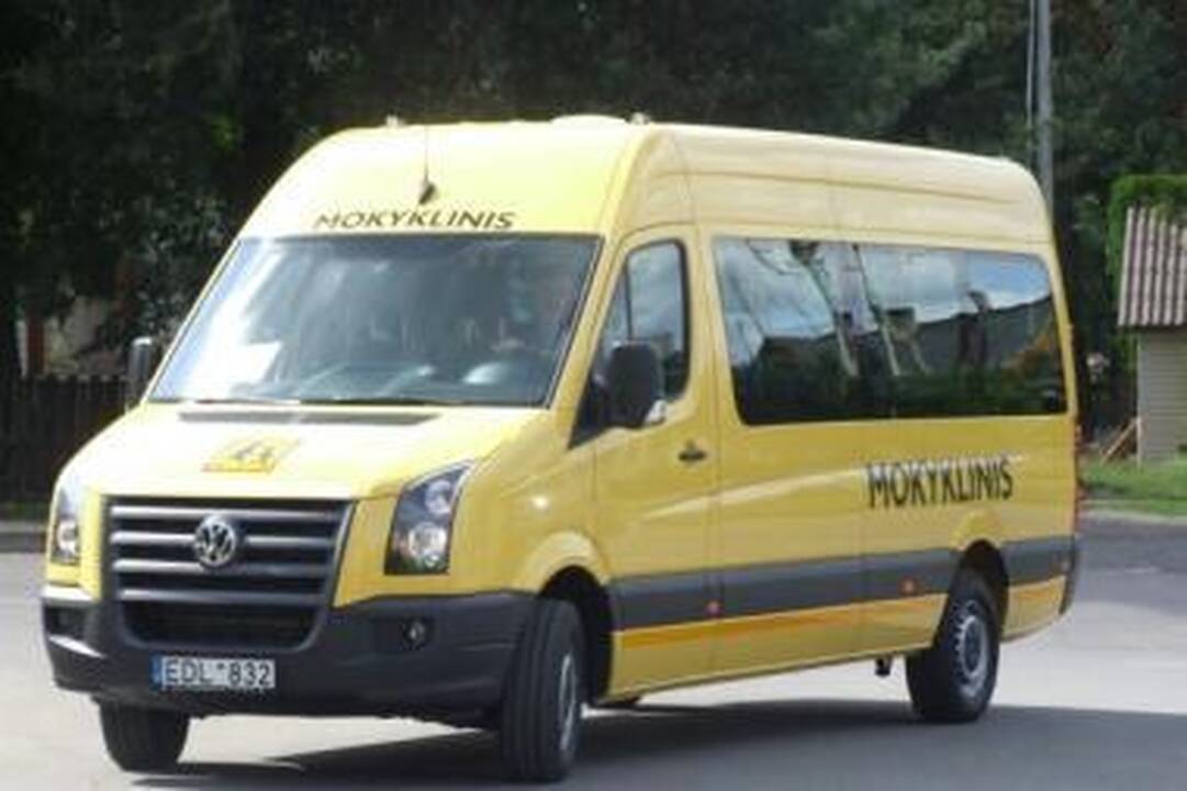 Siūloma neatsisakyti moksleivių pavežėjimo paslaugos