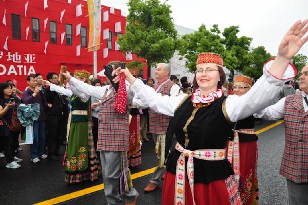Pirmieji įspūdžiai iš Lietuvos paviljono parodoje „Expo 2010“