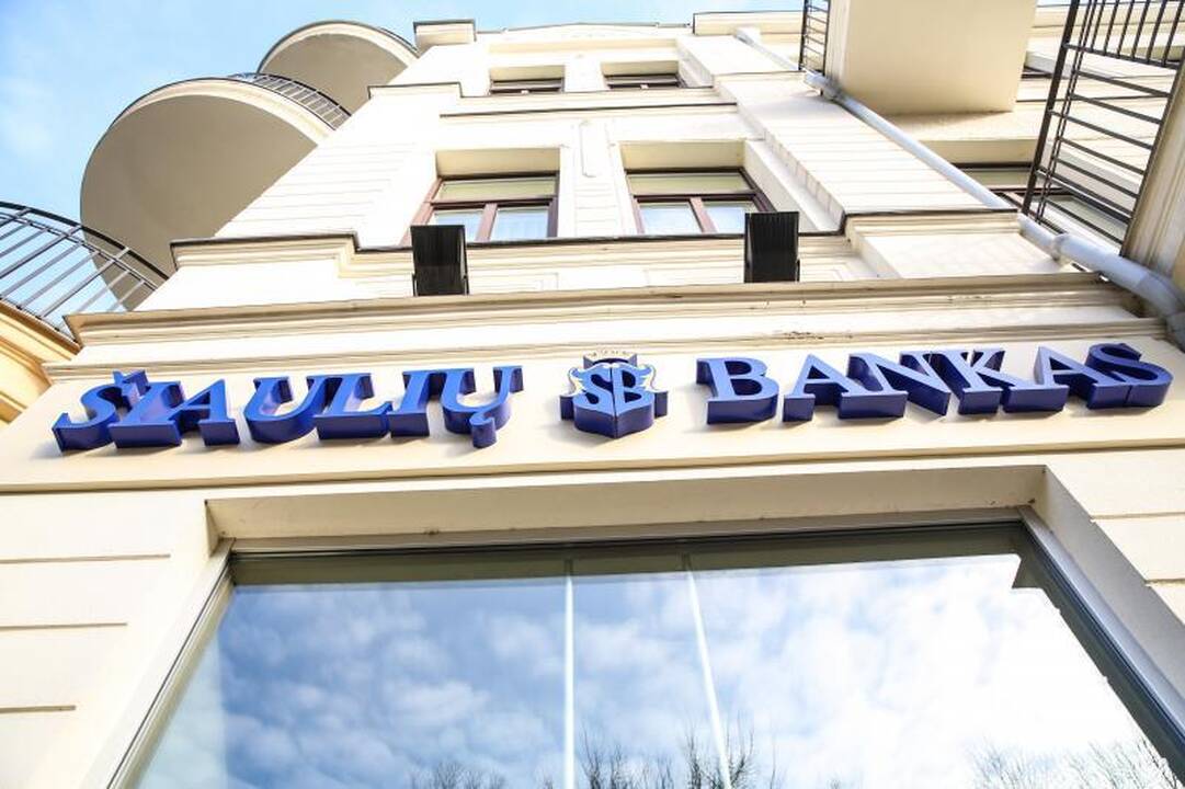 Eilėje prie buvusio Ūkio banko vos nekilo muštynės 
