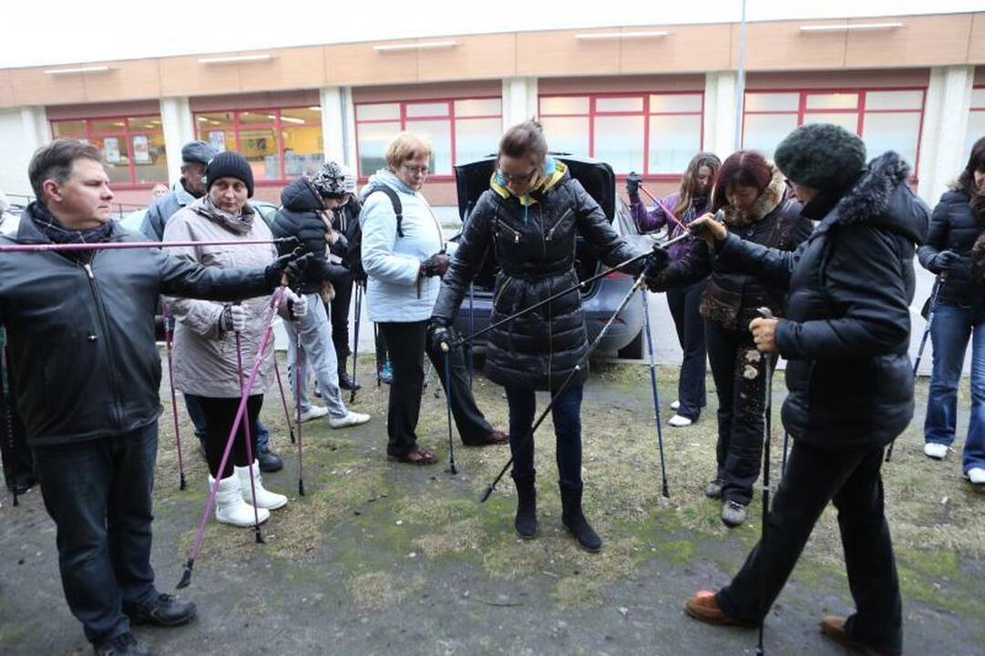Šiaurietiškas pasivaikščiojimas pajūriu išjudino senolius