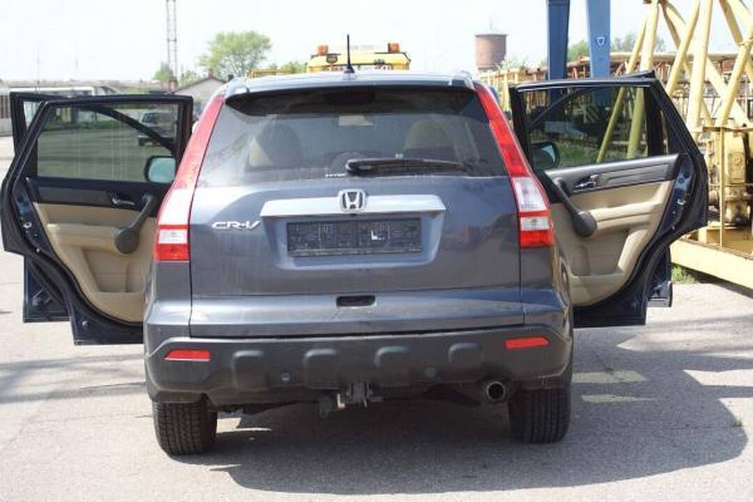 Per tarptautinę operaciją Lietuvoje sulaikyti 26 vogti automobiliai
