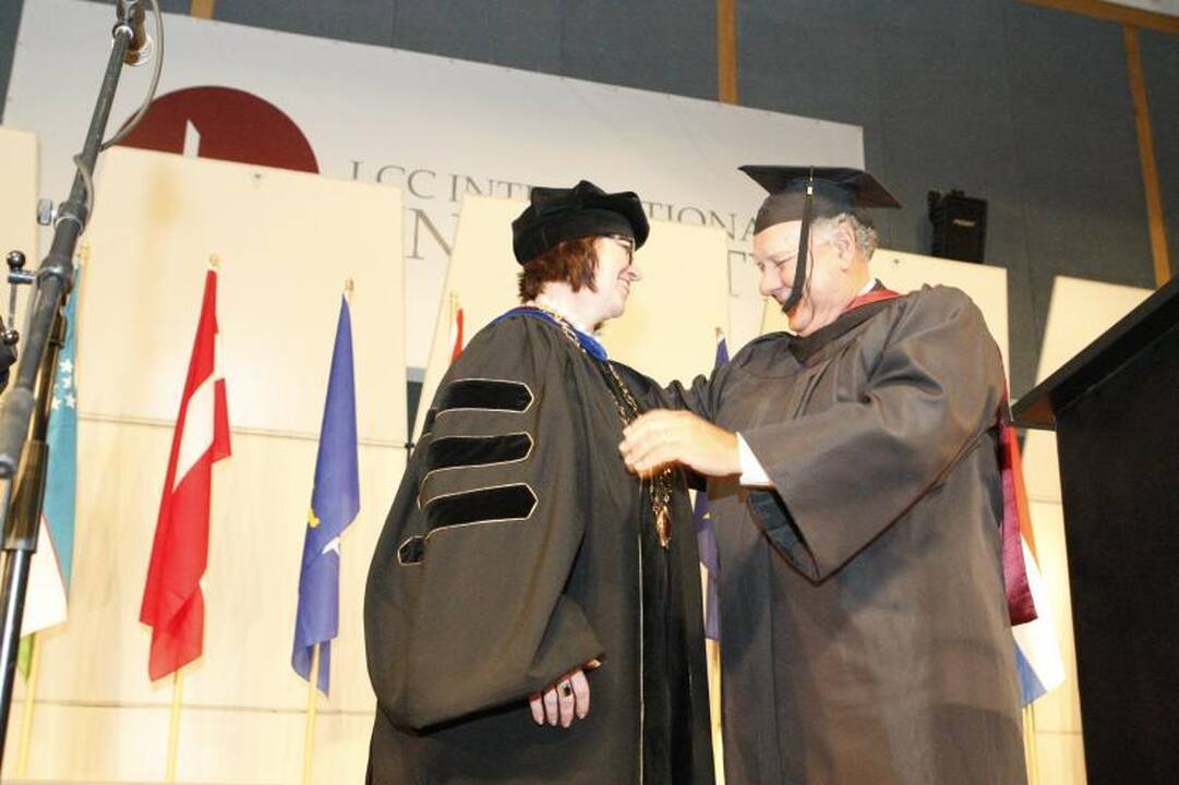 LCC tarptautiniame universitete inauguruota šeštoji rektorė