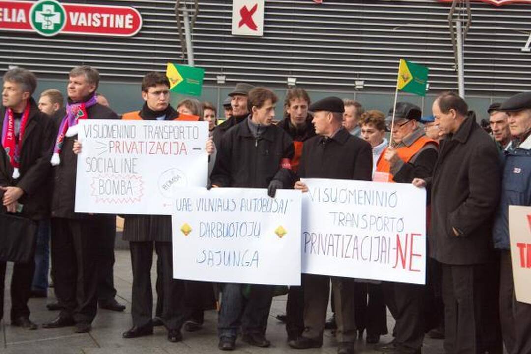 Sostinės opozicijai nepavyko užkirsti kelio įmonių privatizacijai (papildyta)