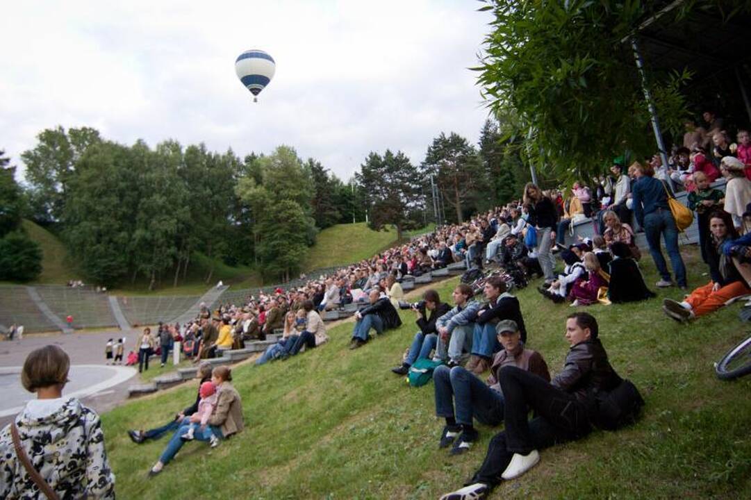Kalnų parke sutvarkius želdynus, žadama atverti vaizdingas panoramas
