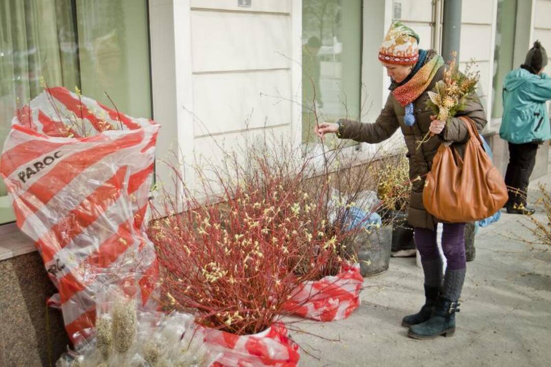 Verbų sekmadienį Vilniuje – tautodailininkai ir verbų pardavėjai