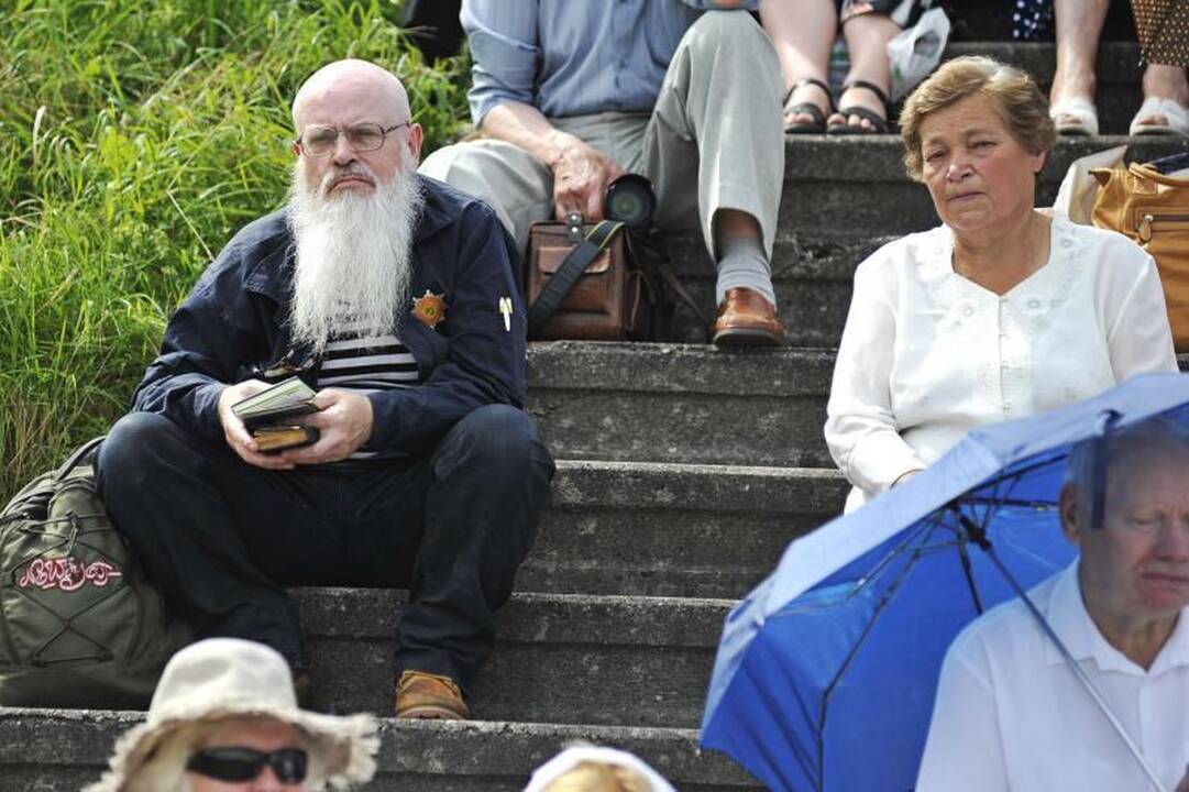 Paties rankų darbo slidės – ištikimos tremtinio palydovės