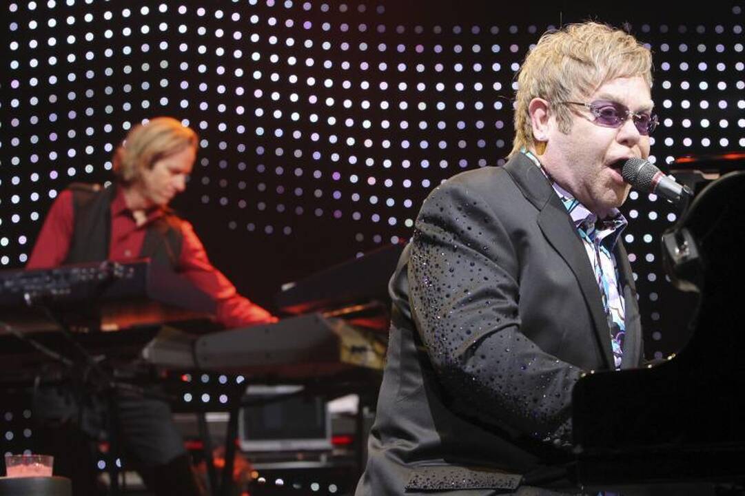 Eltono Johno koncertas: nuo „Estijos“ iki akrobatikos
