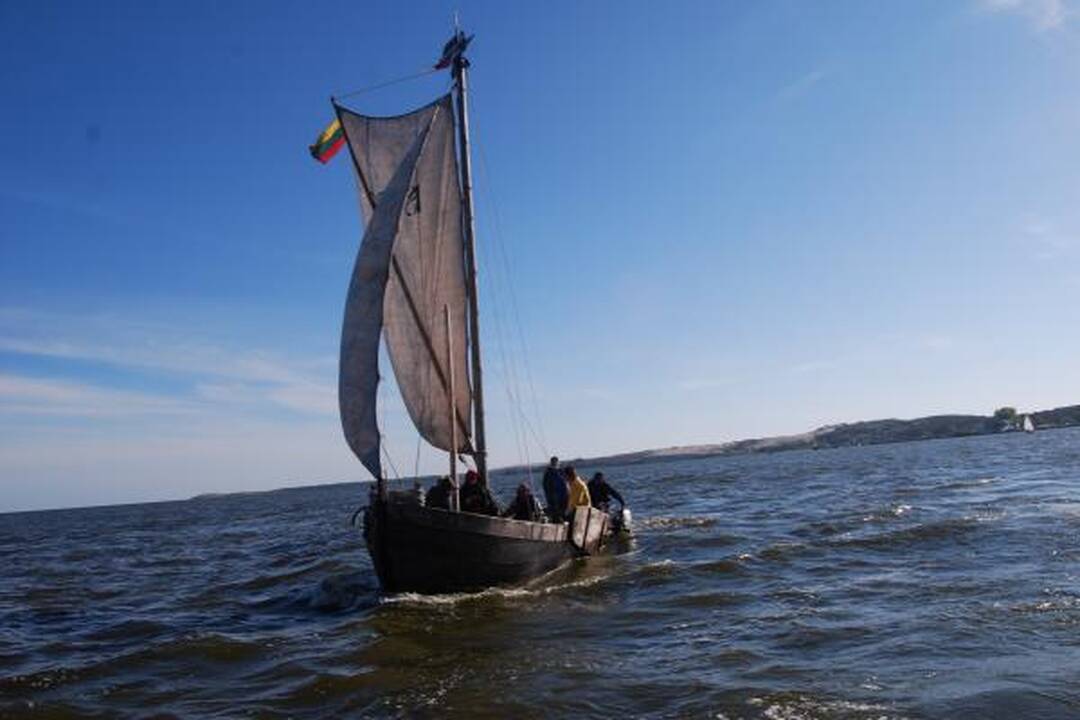 Nidos laivų parade liejosi linksmybės
