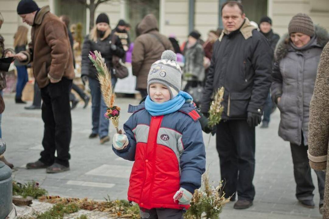 Verbų sekmadienį Vilniuje – tautodailininkai ir verbų pardavėjai