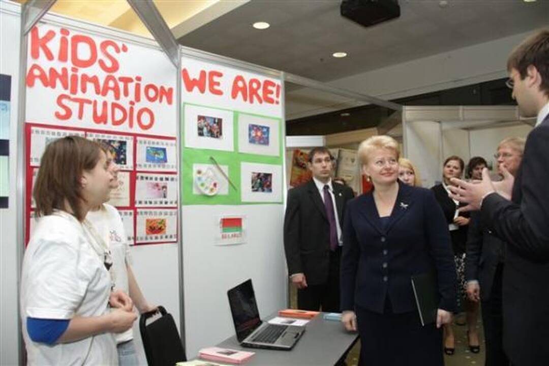 10-ies šalių jaunimas Vilniuje diskutuoja ir pristato idėjas (programa)