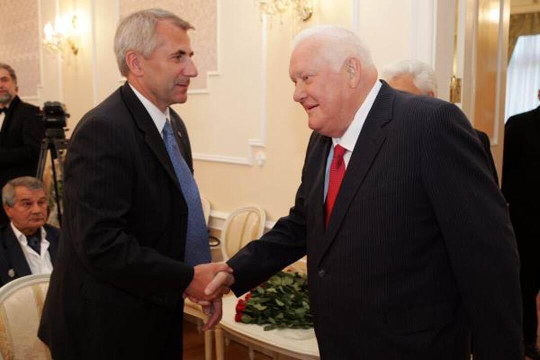 Rusijos ordinai įteikti dviem lietuvių menininkams