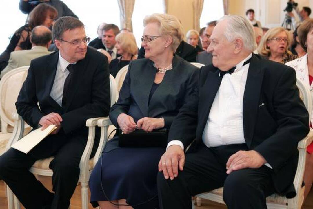 Rusijos ordinai įteikti dviem lietuvių menininkams