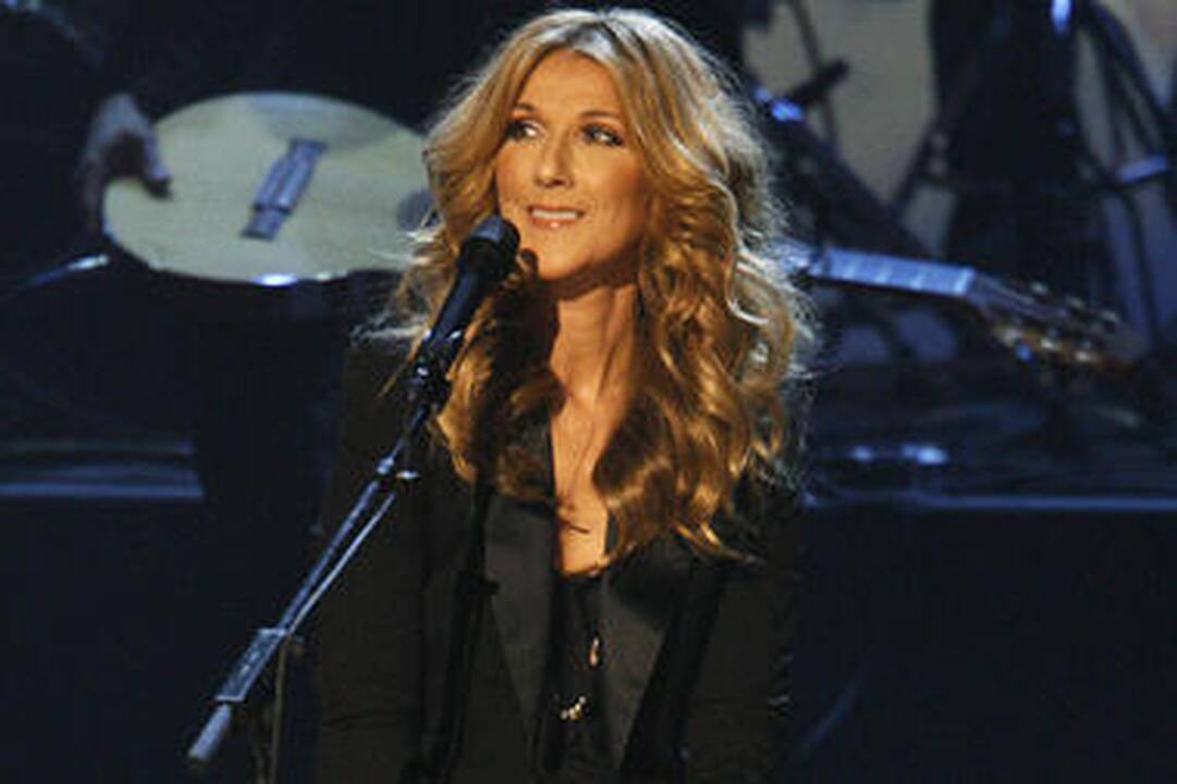 Dvynukų besilaukianti Celine Dion paguldyta į ligoninę
